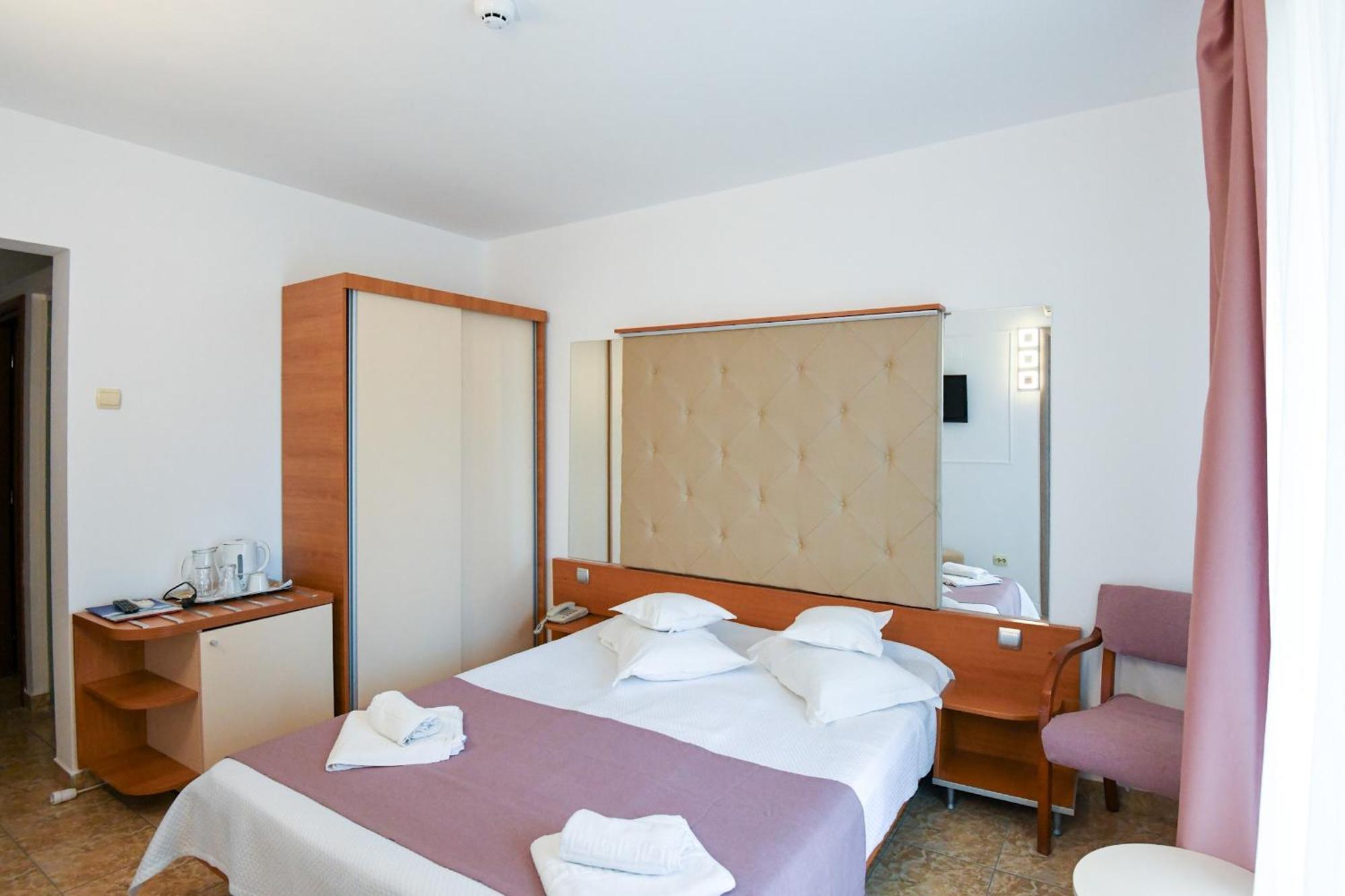 Complex Modern All Inclusive มามายา ภายนอก รูปภาพ