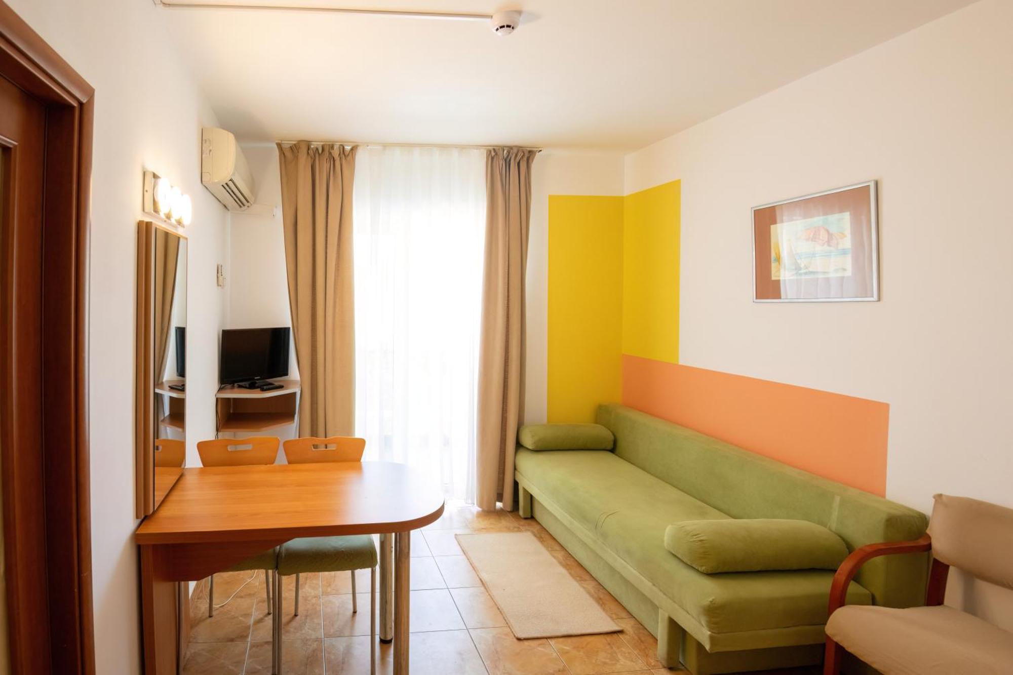 Complex Modern All Inclusive มามายา ภายนอก รูปภาพ